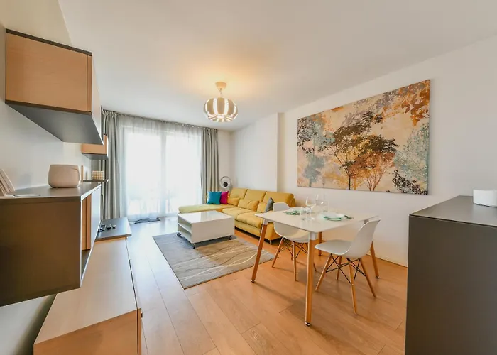 Cosy W Parking شقة